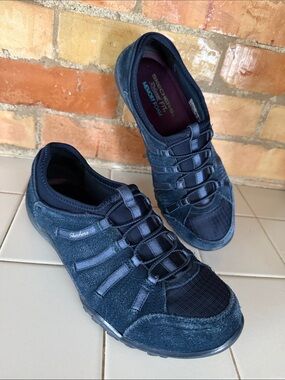 Skechers Breathe Easy slip-on Navy Blue Memory Foam Comfort Sneakers size 8.5